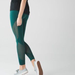 lululemon Enlighten Tight: Deep Green